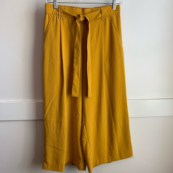 Zara Pants - Zara Trafaluc Collection Mustard Wide Leg Capris